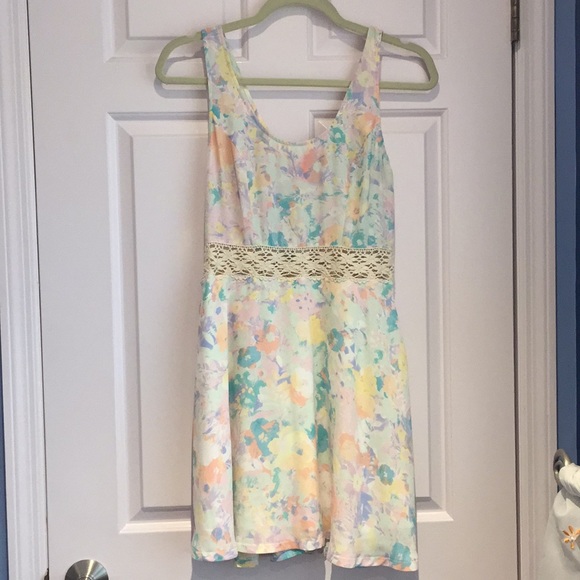 Eight Sixty Dresses & Skirts - Floral Dress